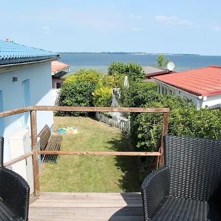 Cozy Bungalow In Klutz With Veranda * Hohenkirchen (Nordwestmecklenburg)