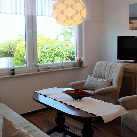 Holiday home Cozy Bungalow In Klutz With Veranda *