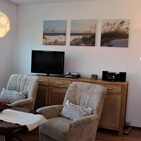Holiday home Cozy Bungalow In Klutz With Veranda *